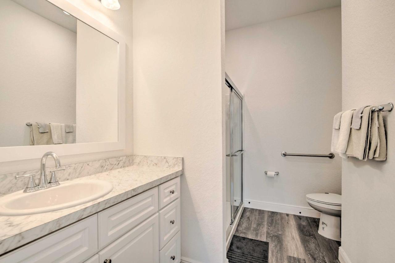 Sleek Tavares Condo 3 Miles To Downtown Exterior photo